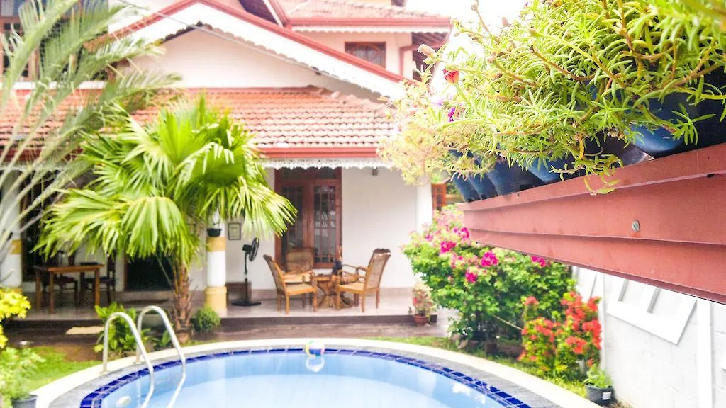 Daire Serendib Guest House Negombo